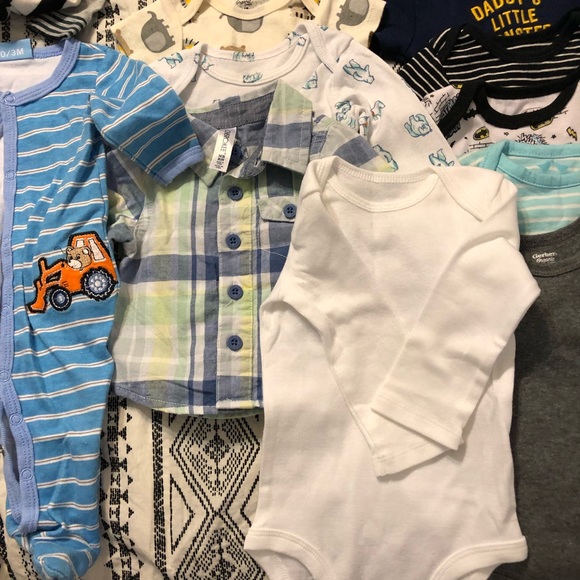 BUNDLE 30 pieces of clothing - Picture 7 of 8